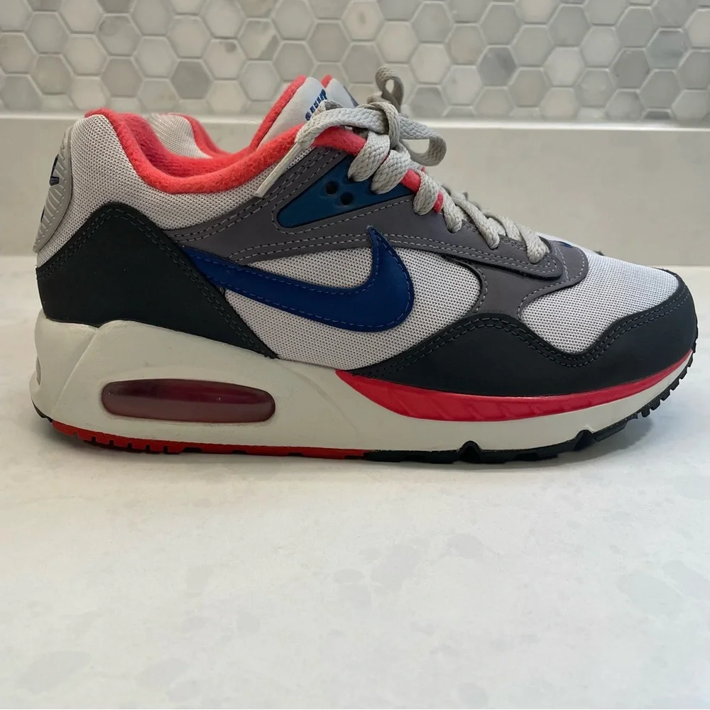 Multi‎ Color Nike Air Women Size 7